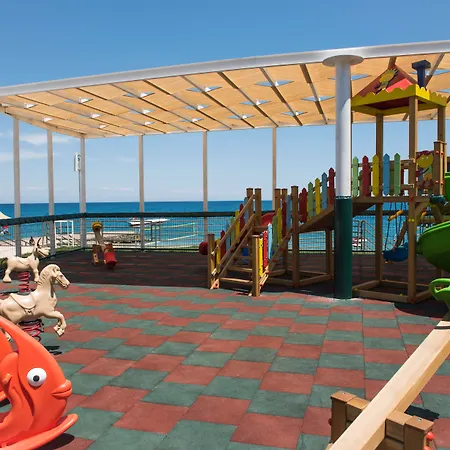 Курортный комплекс Corendon Playa Kemer