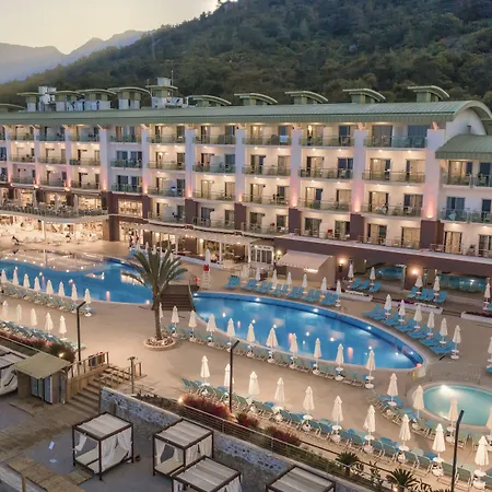 Corendon Playa Kemer Resort 5*