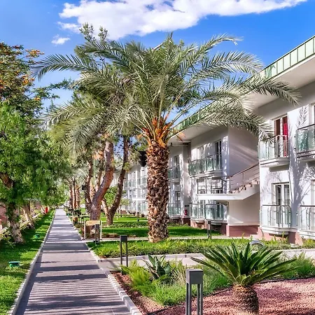 Курортный комплекс Corendon Playa Kemer 5*