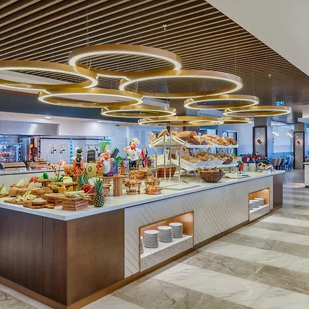 منتجع Corendon Playa Kemer 5*