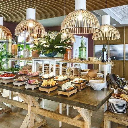 Corendon Playa Kemer منتجع بيلديبي